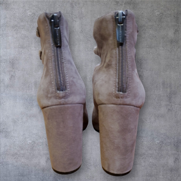Vince Camuto Davel Women's Taupe Suede Block Heel Pump N6578* Size 7.5M - Picture 4 of 5